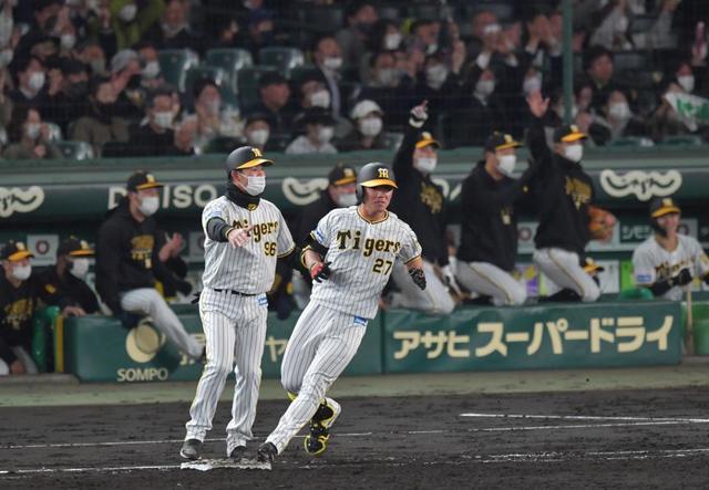 阪神　投手の伊藤将が自ら先制打　昨季阪神戦防御率０・００の石田からプロ初打点