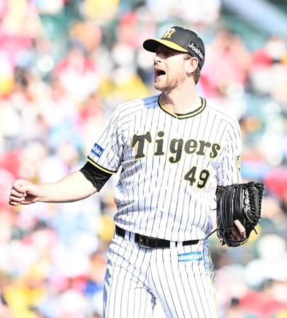 ６回、マウンドで大きく口を開けるガンケル（撮影・飯室逸平）