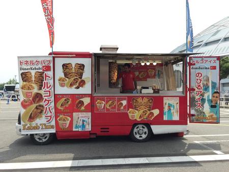 甲子園キッチンカー　ＫＥＢＡＢ　ＴＩＭＥ　ケハフタイム