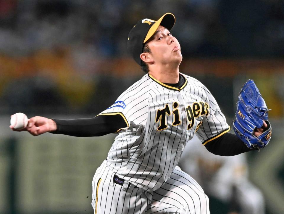 　巨人打線に立ち向かう青柳（撮影・田中太一）