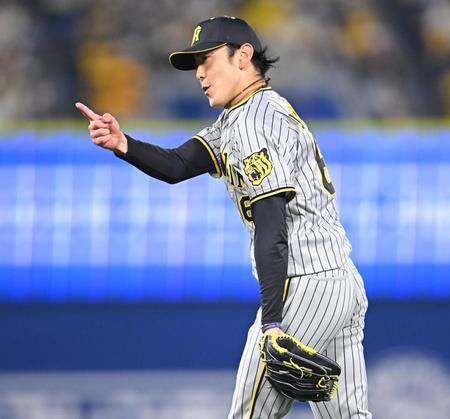 　７回を投げ終えた小川（撮影・堀内翔）