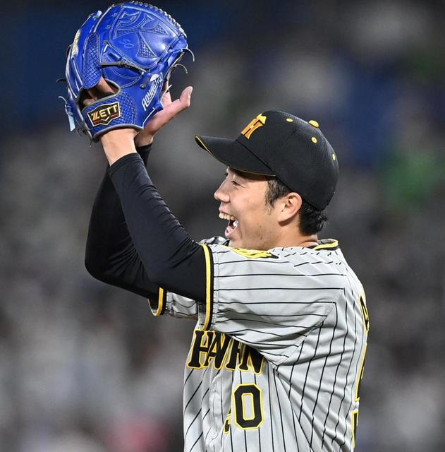 阪神タイガース ボブルヘッド 【佐藤輝明、青柳、中野の3選手セット ...