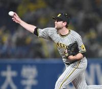 　力投するガンケル（撮影・金田祐二）