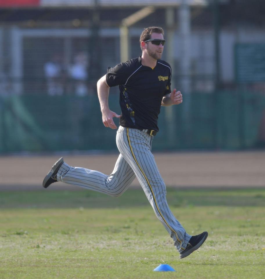 　ダッシュをするガンケル（撮影・佐々木彰尚）