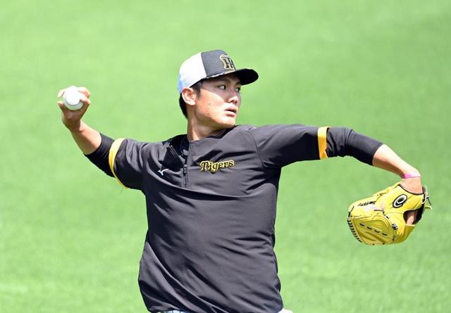阪神タイガース　本人着用ユニフォーム 西　純矢選手 阪神タイガース #15 西 純矢（にし じゅんや）の使用ギア -2023-
