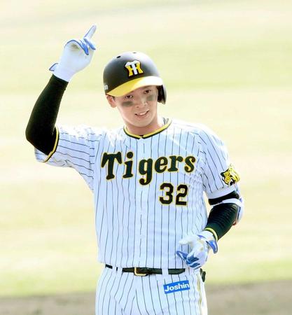 　持ち前のパンチ力に磨きをかけ、チャンスを待つ井上