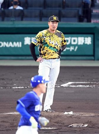 　２回、秋山は石川昂に先制２ランを許す（撮影・山口登）