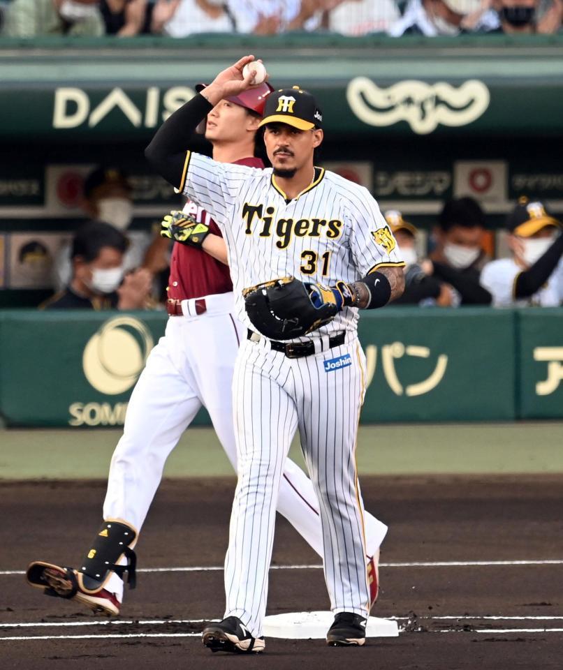 　１回、守備に就くマルテだが、２回に早々と交代した（撮影・山口登）