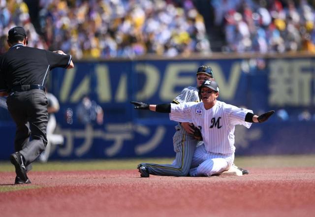 阪神 長坂がまた強肩発動 今季盗塁阻止率１００ ロッテ 角中の盗塁をアウトに 阪神タイガース デイリースポーツ Online