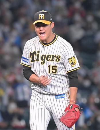 ４回、森友を三振に仕留め、雄たけびを上げる西純（撮影・高部洋祐）