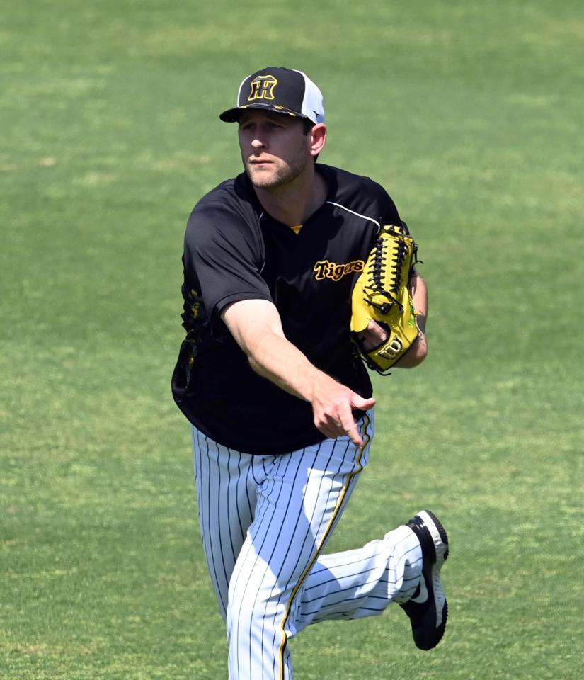 　キャッチボールするガンケル（撮影・山口登）