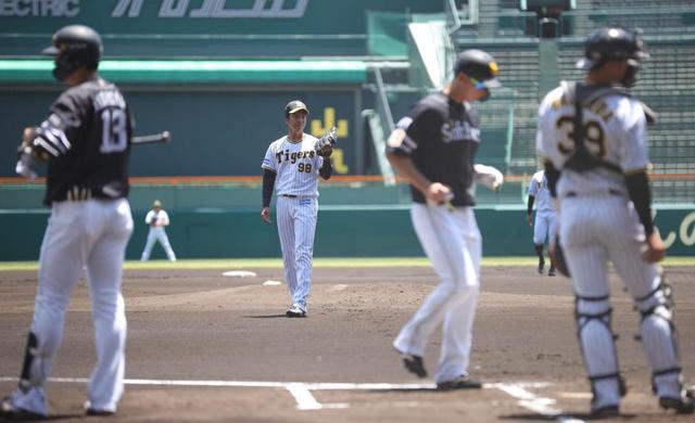 阪神２軍・小野が大乱調　１死も奪えず降板　押し出し頭部死球など５四死球