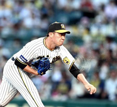 　汗を飛ばし力投する桐敷（撮影・山口登）