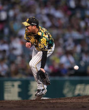 ３回、吉川の打球が西勇を直撃（撮影・坂部計介）