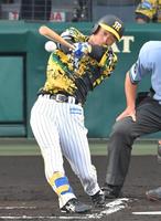 １回、先制適時打を放つ近本（撮影・高部洋祐）