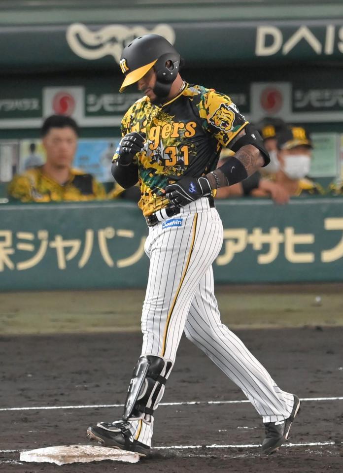 　１３日の試合で一塁へ全力疾走できなったマルテ