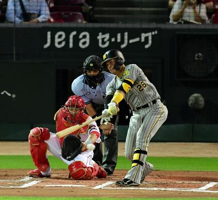 　６回、北條は左翼線に適時二塁打を放つ（撮影・山口登）