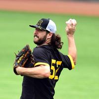 先発登板へ調整するウィルカーソン（撮影・山口登）