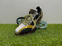 　青柳の球宴用スパイク（ＺＥＴＴ提供）