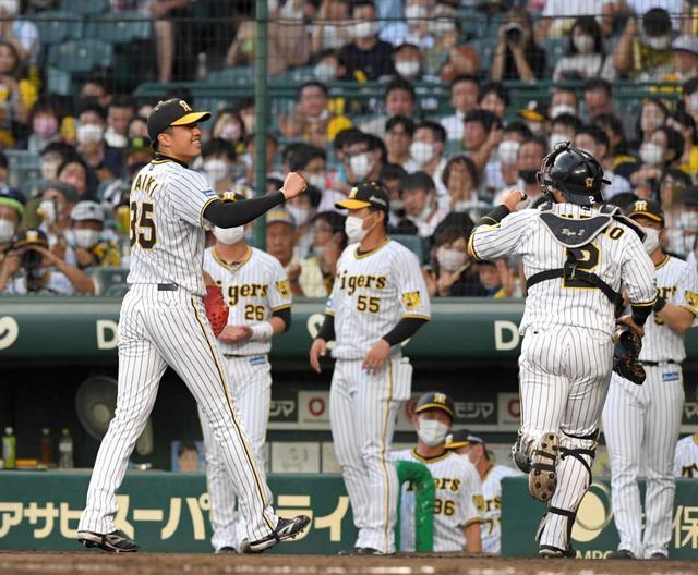 阪神バッテリーが「引かない」強気の配球でツバメ打線封じる