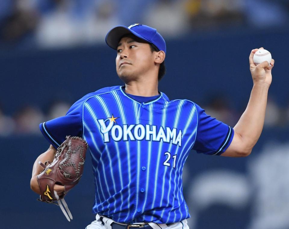 　先発し、投げ込む今永（撮影・田中太一）