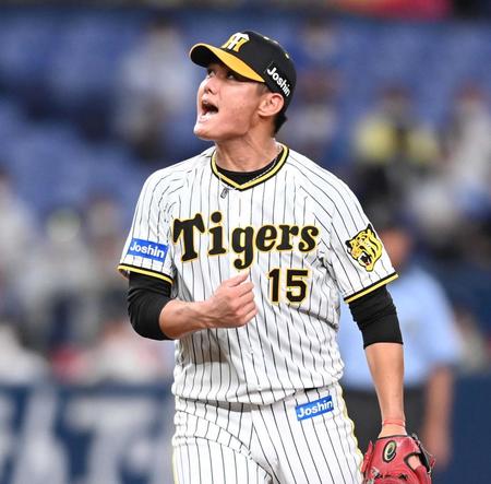 　３回、牧を三振に仕留め雄叫びをあげる西純（撮影・田中太一）