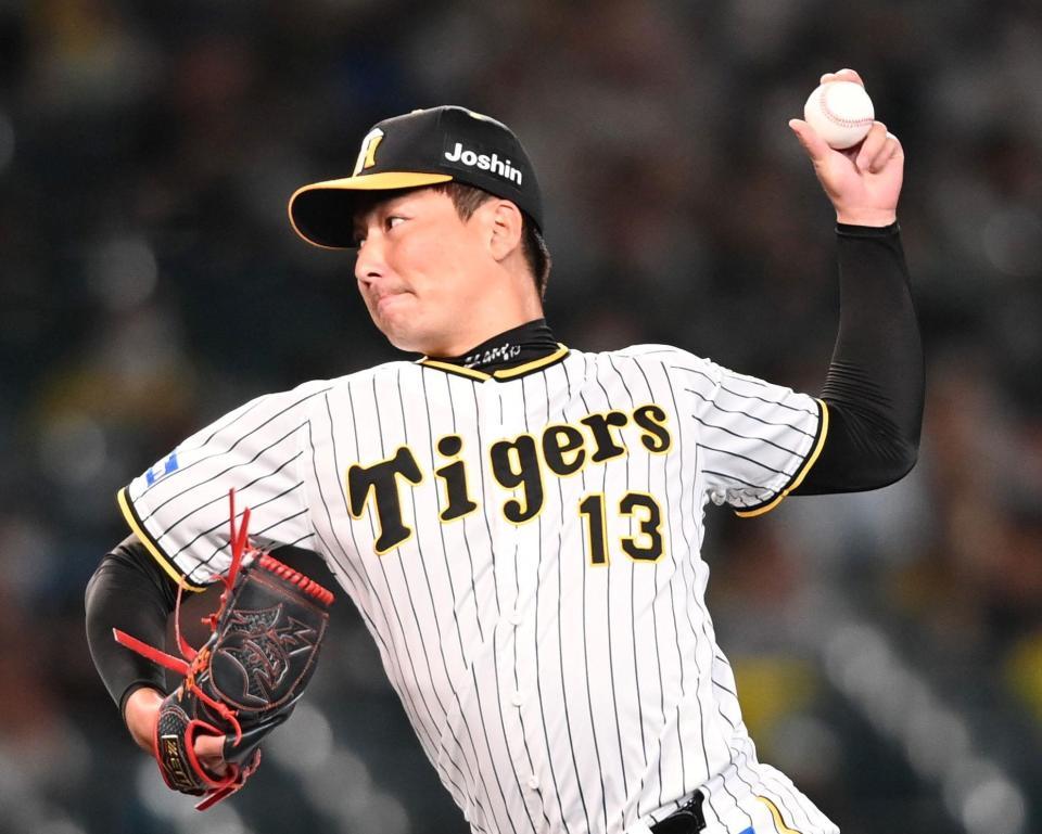 　７回を無失点に抑える岩崎（撮影・田中太一）