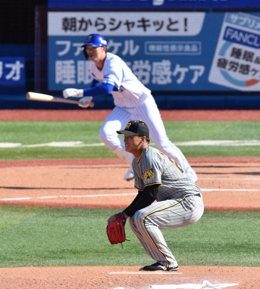 　３回、楠本に右翼線２点二塁打を浴びた森木（撮影・佐々木彰尚）