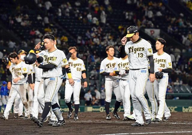 矢野阪神正念場　岩崎まさか３失点逆転負け　３連敗で４位転落、勝率５割以下が確定