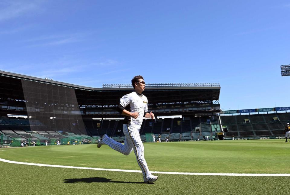 　逆転ＣＳへ向けて調整に余念の無い岩崎（撮影・山口登）