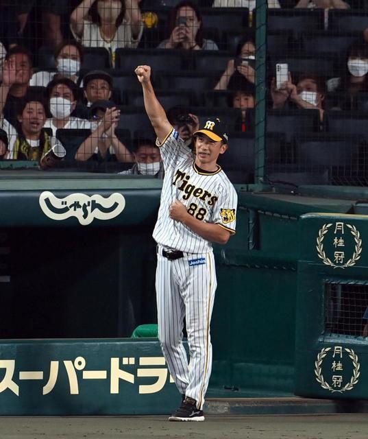 阪神 甲子園の矢野コールに“矢野ガッツ”締め 帰還誓う「一緒に戦って