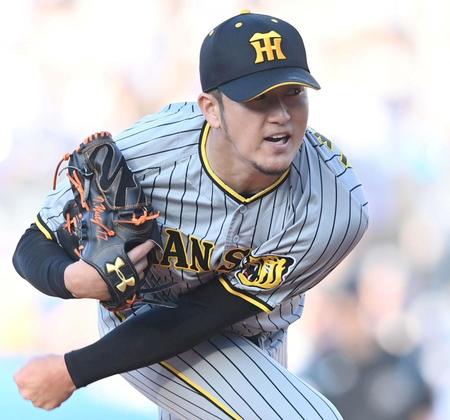 　５回を無失点に抑える岩貞（撮影・田中太一）