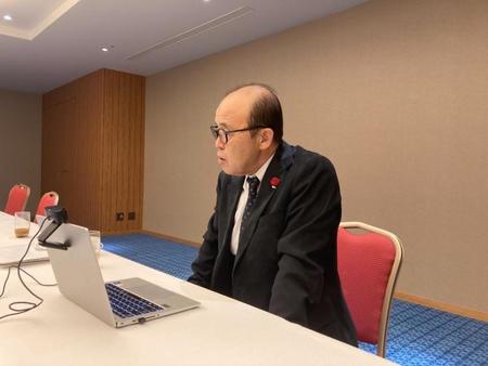 　スカウト会議に臨む岡田監督（球団提供）