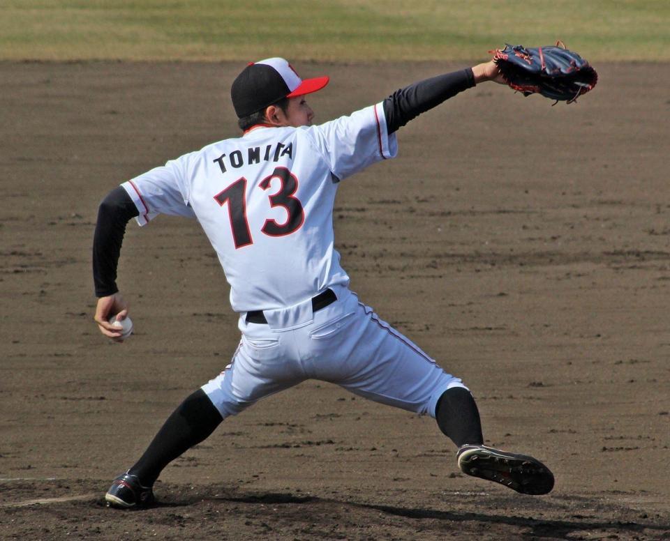 　阪神から６位指名された三菱自動車岡崎・富田蓮