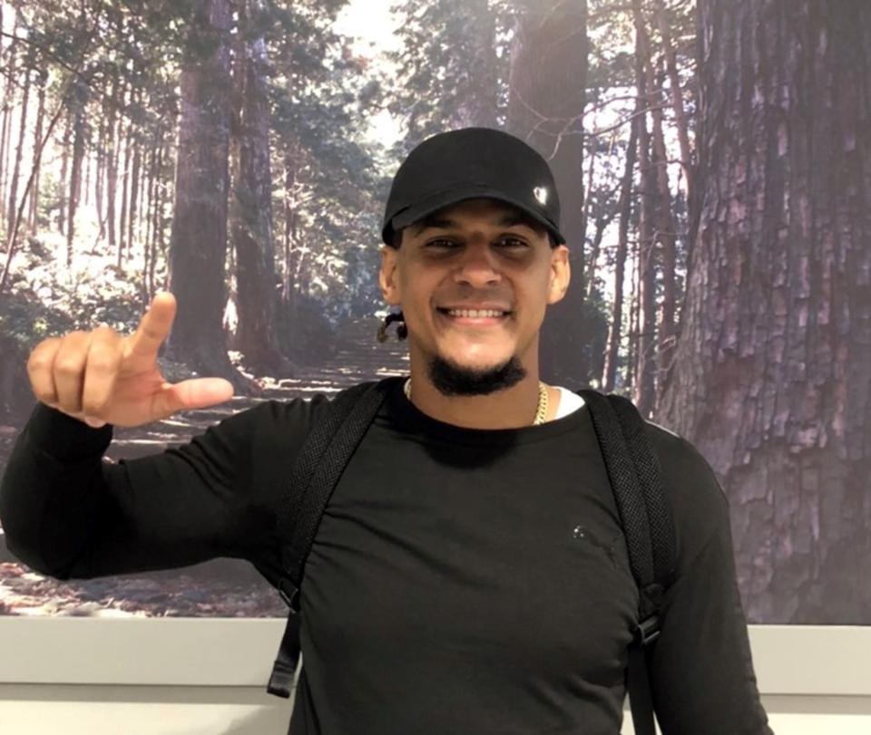 　帰国した阪神・マルテ＝球団提供