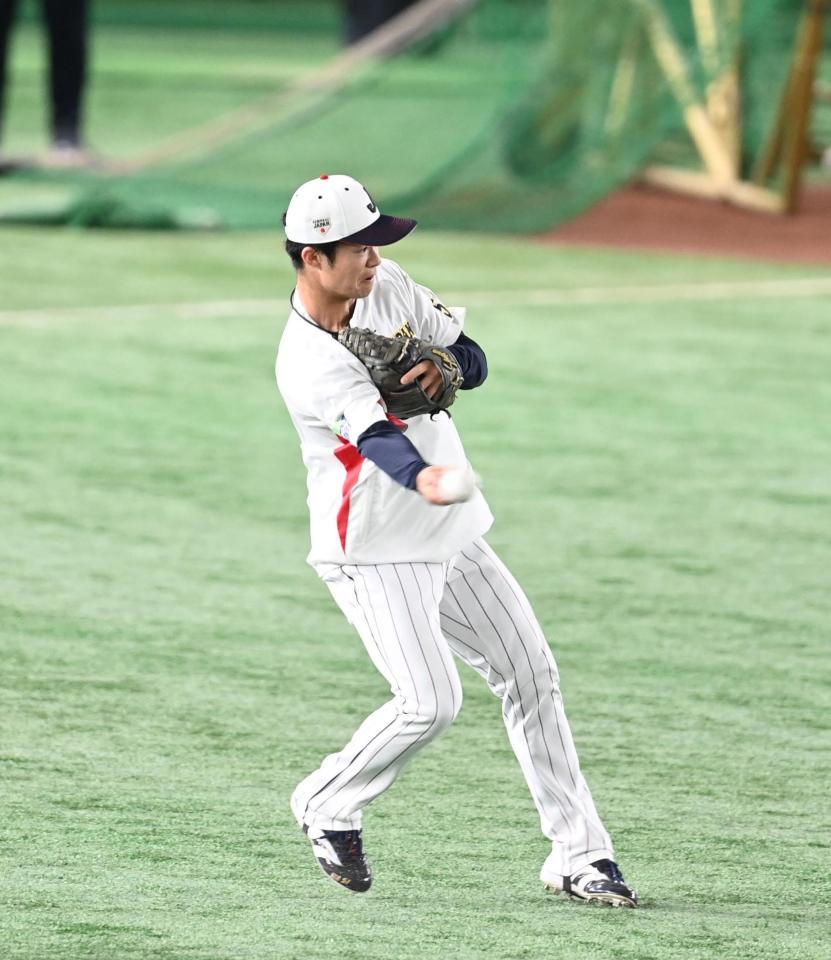 　セカンドでノックを受ける中野（撮影・高石航平）