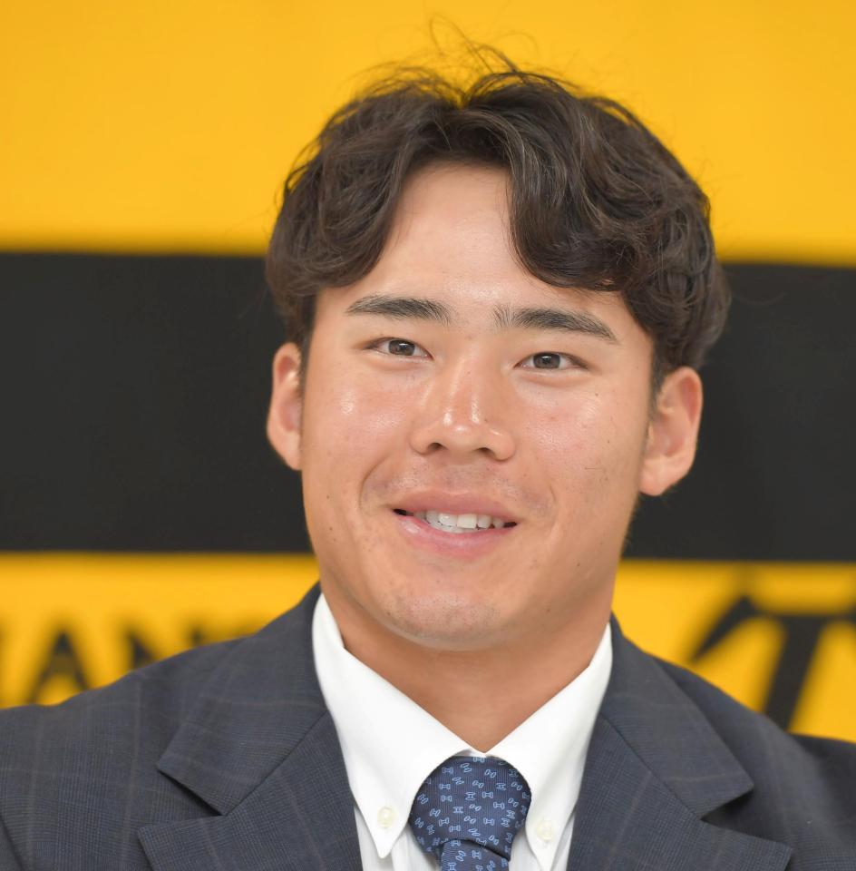 　会見する遠藤（撮影・高部洋祐）