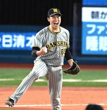 　ＣＳファーストステージ第３戦で守護神を務めた湯浅＝１０月１０日