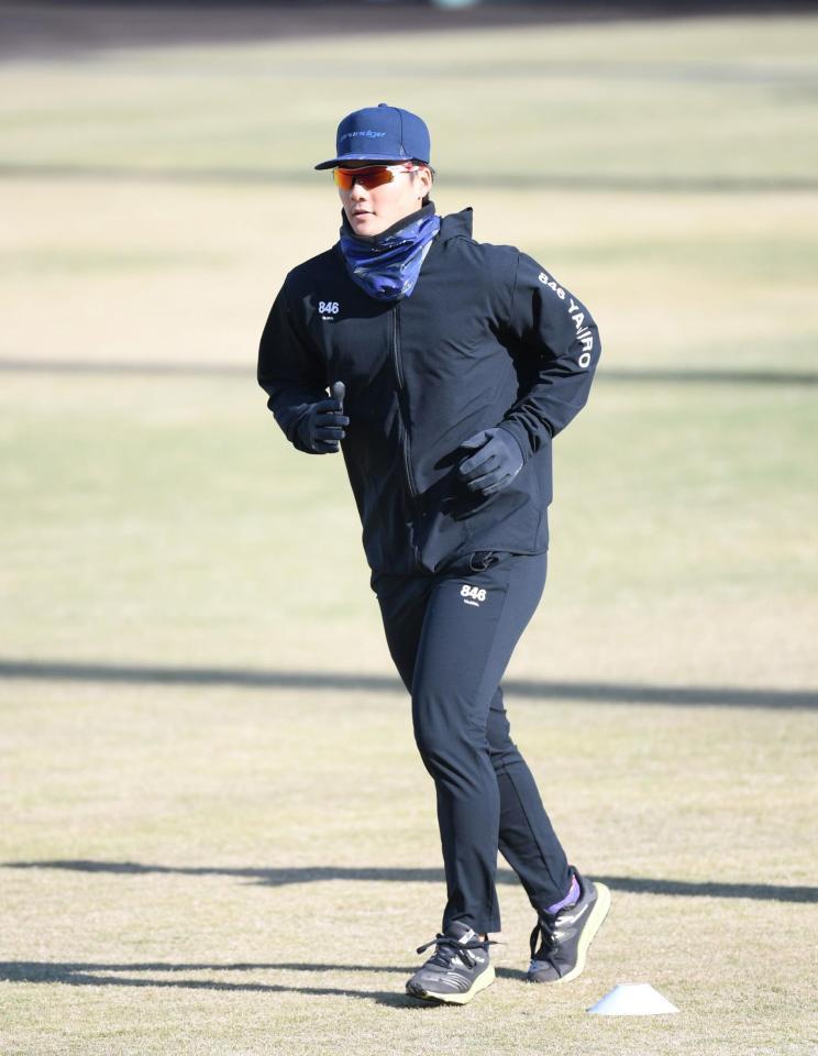 　練習で汗を流す前川（撮影・石井剣太郎）