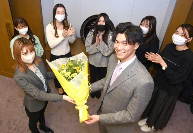 阪神・湯浅【一問一答】「（アツアツ）もうちょっと恥ずかしい」「先発やりたい、言うのはタダ」