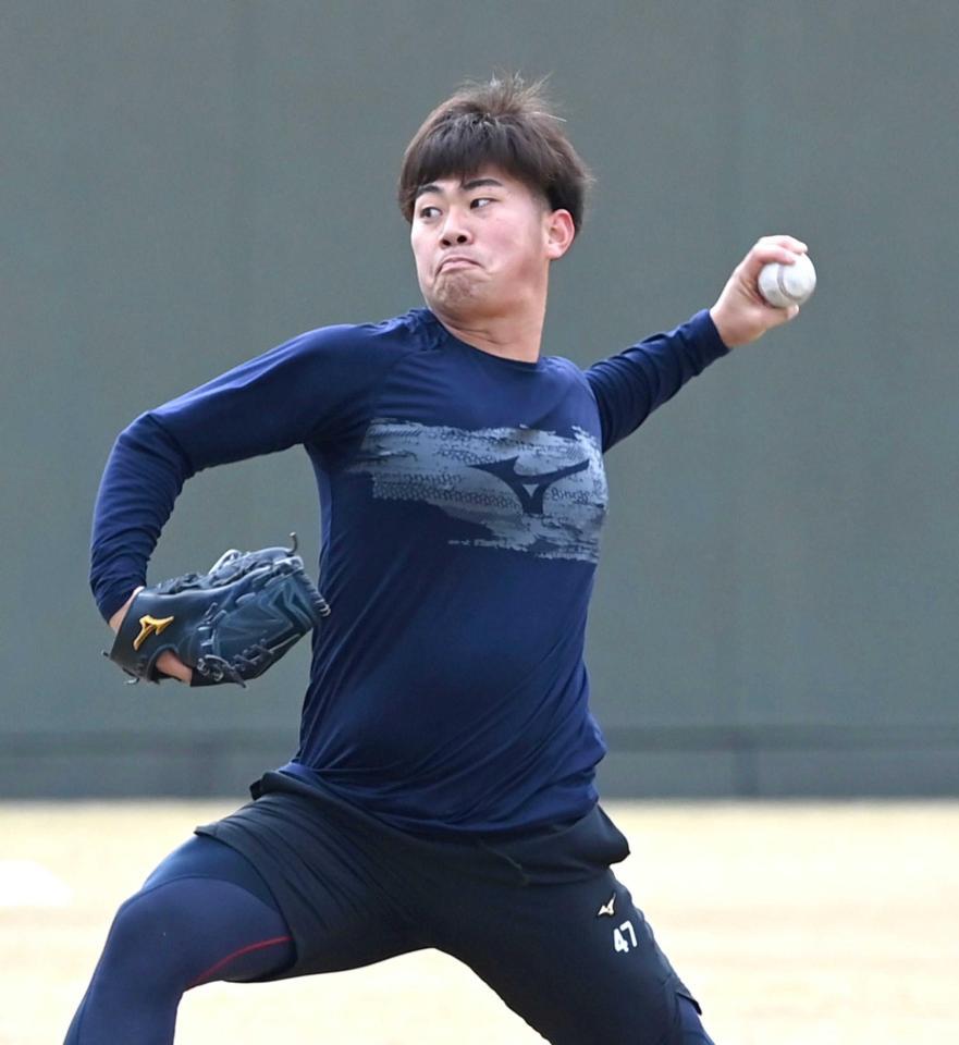 　「由伸カット」習得に燃える桐敷