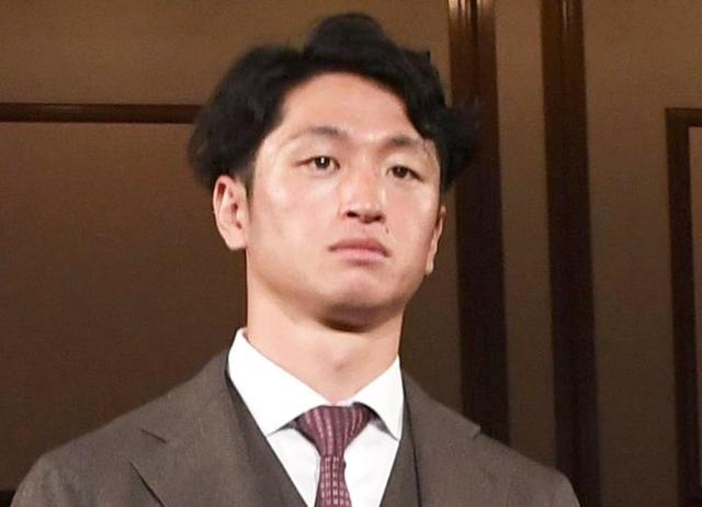 阪神 チャリティーオークション収益金を寄付 近本「少しでも多くの笑顔