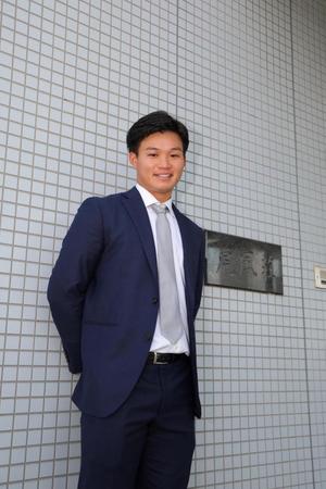 　虎風荘に入寮した森下（球団提供）