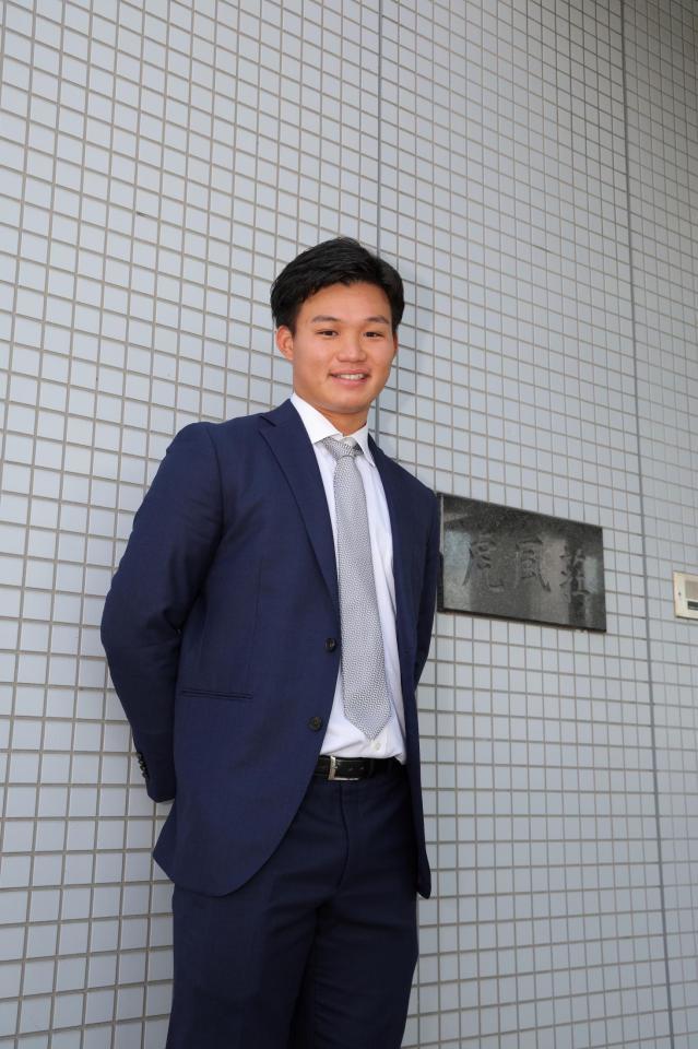 　虎風荘に入寮した森下（球団提供）