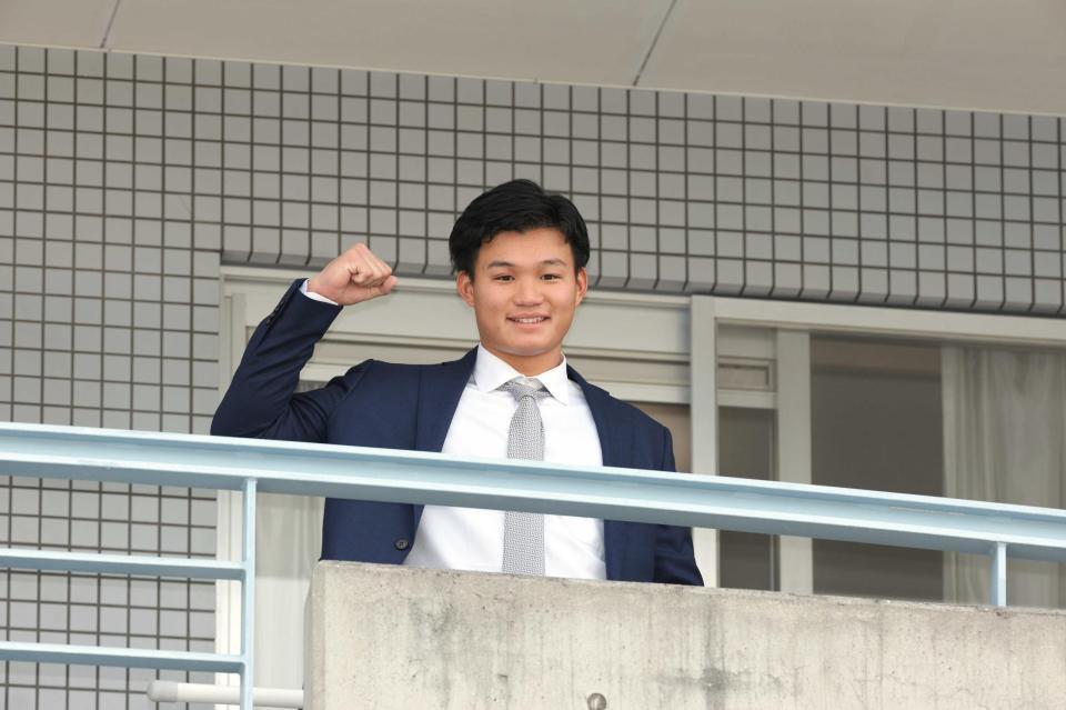 　虎風荘に入寮した森下（球団提供）