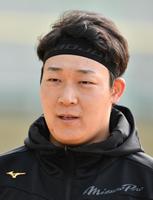 　取材を受ける大山（撮影・中田匡峻）