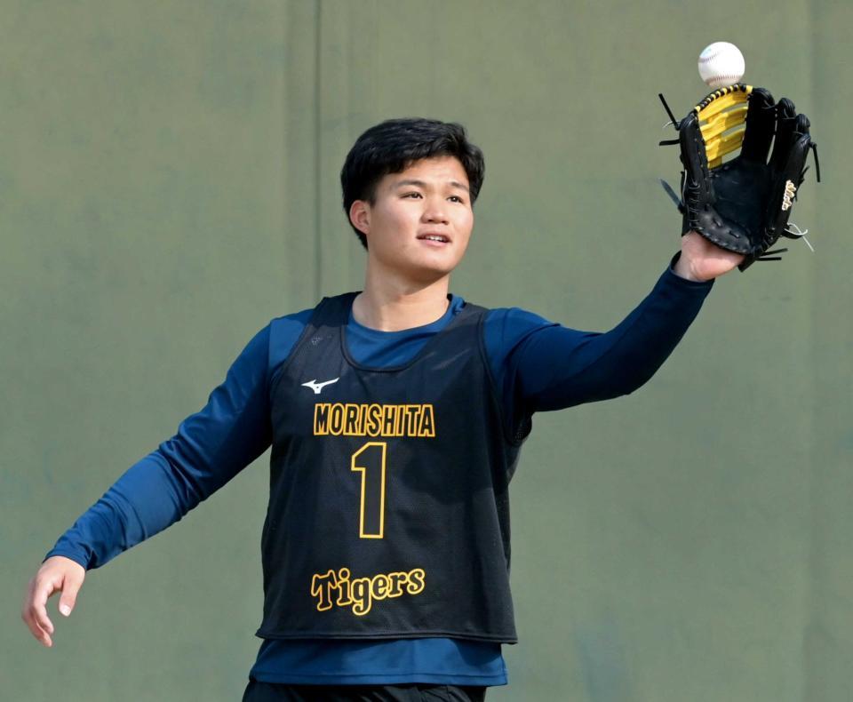 　別メニューで汗を流す森下（撮影・立川洋一郎）