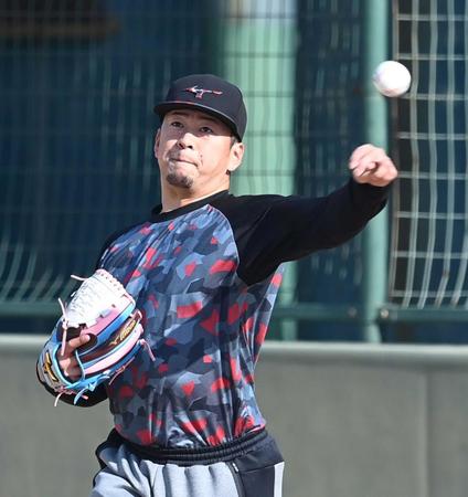 　キャッチボールする渡辺雄（撮影・山口登）