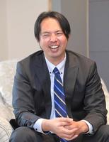 　糸井嘉男氏と対談する井川慶氏