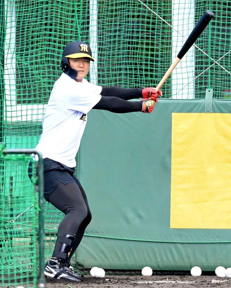 　神主打法で構える前川